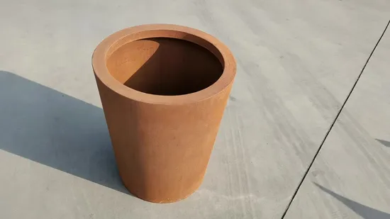 Le cône rouillé en acier en métal de traitement usine le planteur conique de fleur de pépinière